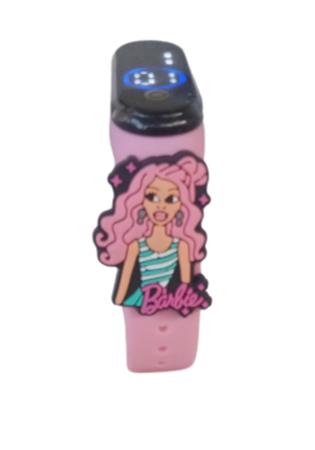 Imagem de Chinelo e bone e relogio digital 2 a prova de agua da Barbie , um super presente para sua filha