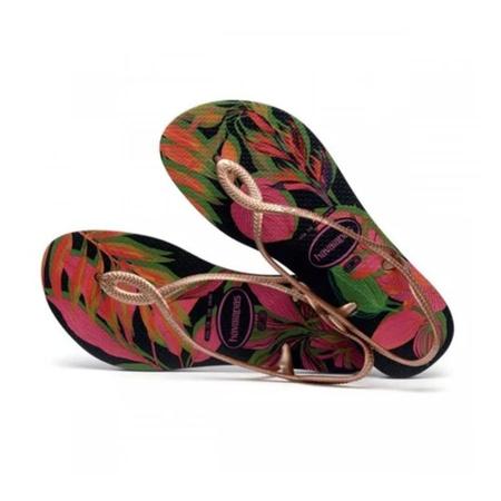 Havaianas sales luna print