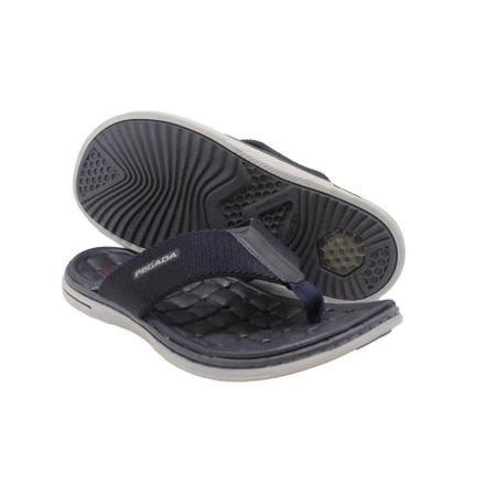 Chinelo masculino pegada Imagem de Chinelo masculino pegada