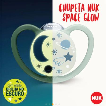 Imagem de Chupeta Nuk Space Glow Brilha no Escuro Bico Silicone Oral Fit 2.0 Estojo Esterilizável Fase 3 +18m