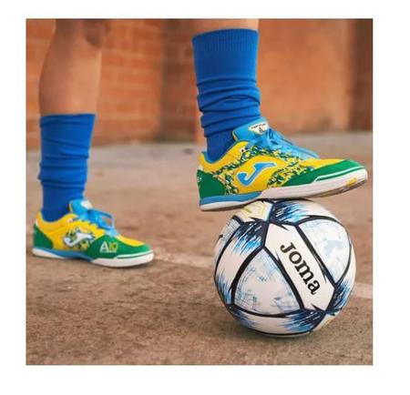 Top futsal hotsell shoes 2019