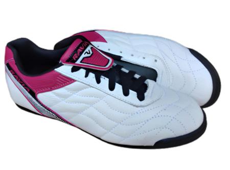 Chuteira Futebol Society Couro Branco Rosa Com Biqueira Modelo Masculina Feminina Unisex Chuteirinh - RAVIA Imagem de Chuteira Futebol Society Couro Branco Rosa Com Biqueira Modelo Masculina Feminina Unisex Chuteirinh