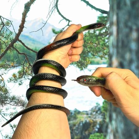 Cobra De Borracha Realista Brinquedo Pegadinha Susto