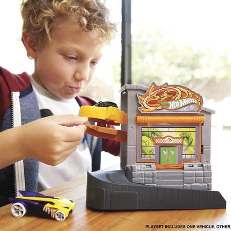 Pista Hot Wheels City Conjunto Básico: Ataque Dino na Pizzaria