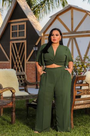 Calça cropped hotsell plus size