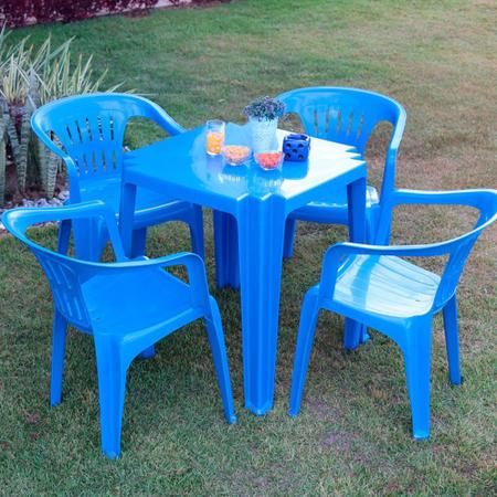Jogo de Mesas e Cadeiras de Plástico para Festas