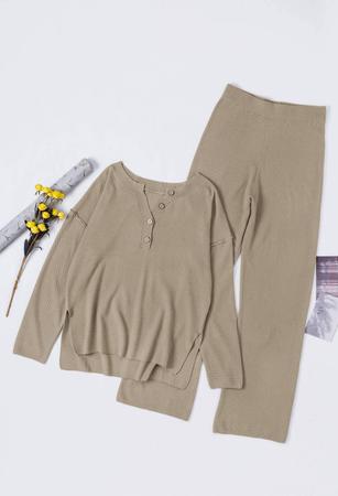 Conjunto de roupas, blusa e calça femininas de tricô Pink Queen Imagem de Conjunto de roupas, blusa e calça femininas de tricô Pink Queen