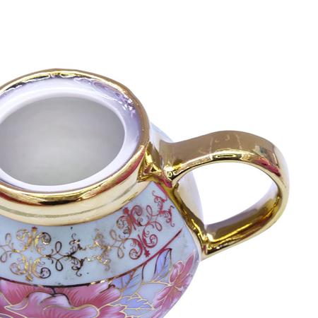 Imagem de Conjunto de xícaras de cerâmica em porcelana com aro de ouro chá e café