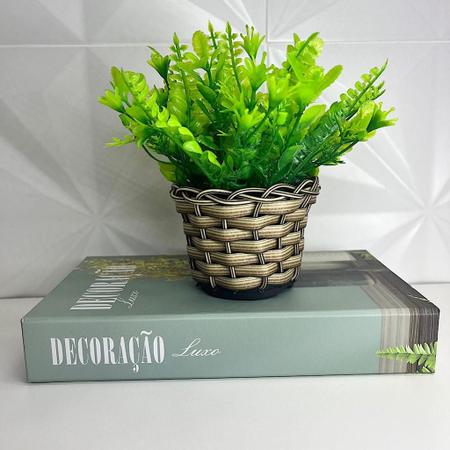 Imagem de Conjunto decoração livro verde + vaso artesanal trançado