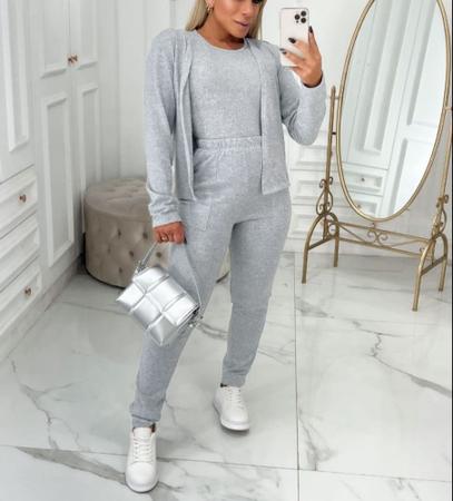 Conjunto calça sale e casaco feminino