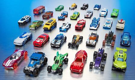 Pacote Com 20 Carrinhos Hot Wheels Originais Sortidos