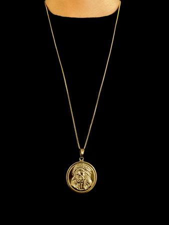 CORRENTE VENEZIANA (1mm) 5,2g - 70cm + PINGENTE MEDALHÃO CRISTO 3cm - BANHADO A OURO 18K - KROTON Imagem de CORRENTE VENEZIANA (1mm) 5,2g - 70cm + PINGENTE MEDALHÃO CRISTO 3cm - BANHADO A OURO 18K