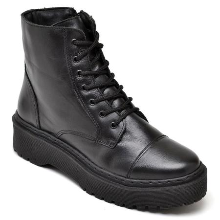 Coturno Bota Tratorado Cano Curto Feminino - Alice Monteiro Imagem de Coturno Bota Tratorado Cano Curto Feminino