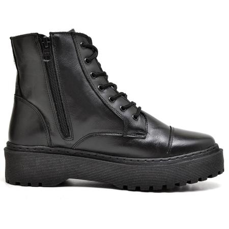 Coturno Bota Tratorado Cano Curto Feminino - Alice Monteiro Imagem de Coturno Bota Tratorado Cano Curto Feminino