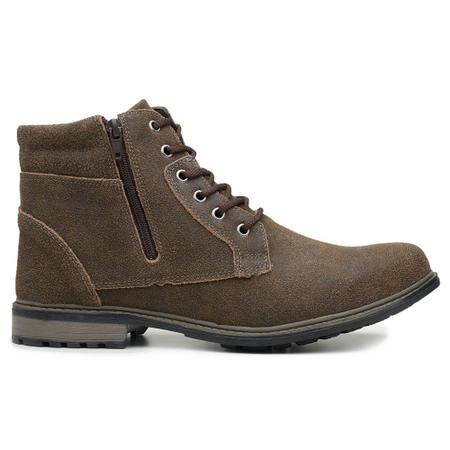 Bota coturno e calça jeans 2025