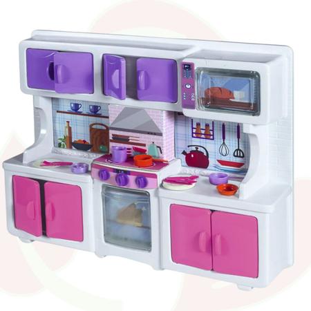 Cozinha Com Pia Armário Com Acessórios Menina Lua de Cristal Imagem de Cozinha Com Pia Armário Com Acessórios Menina Lua de Cristal