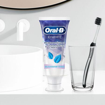 Imagem de Creme Dental Oral-B 3D White Glamorous White 90g