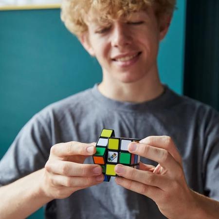 Compre Cubo Mágico Profissional 3x3 - Rubiks aqui na Sunny Brinquedos.