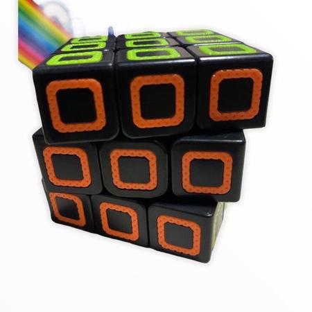 Cubo Mágico Profissional 3x3x3 - original - Nibus - Cubo Mágico - Magazine  Luiza