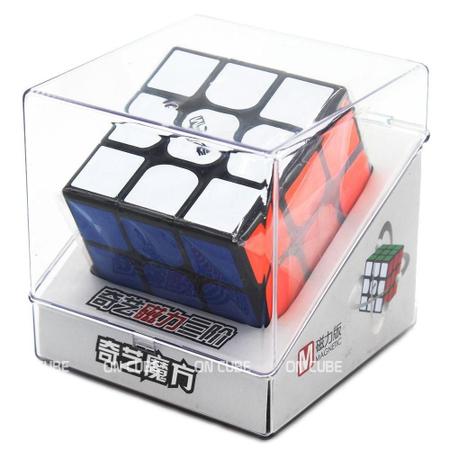 Cubo Mágico 2x2 Profissional Magnético Qiyi Wu Xia Preto Adesivado