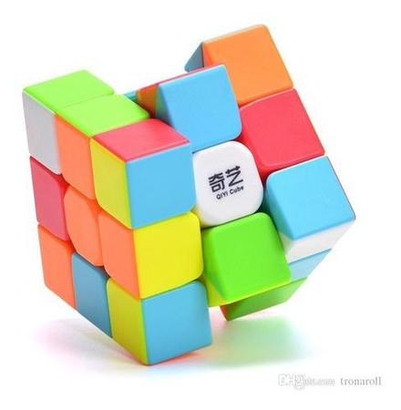 Imagem de Cubo Mágico Profissional 3x3x3 Qiyi Warrior W Stickerless