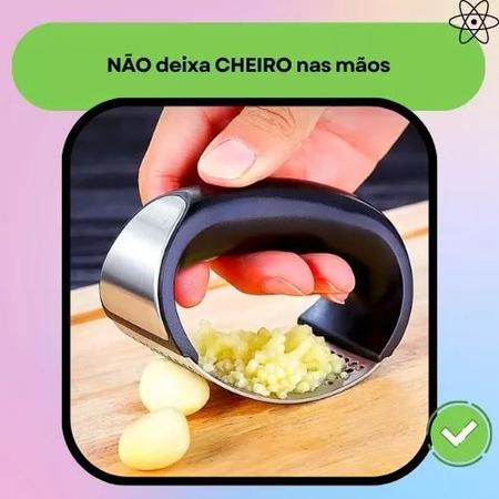 Imagem de Design Inovador: Amassador, Espremedor de Alho Smart Fácil em Inox Triturador