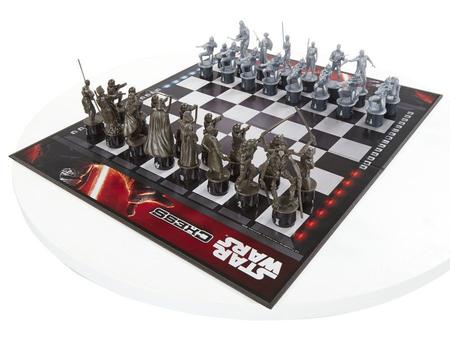 Xadrez Star Wars C/ 32 Peças + Tabuleiro! - S/ Juros