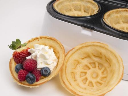 Imagem de Double Waffle Bowl Maker por StarBlue - Branco - Faça tigela formas waffles belgas em minutos  Melhor para servir sorvete e frutas  Ideias de presentes 110V 50/60Hz 1200W