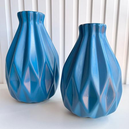 Imagem de Dupla vaso centro de mesa azul trabalhado geométrico 3D