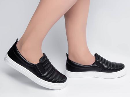 Imagem de Elegancia Noturna: Tenis Preto Chic Torricella