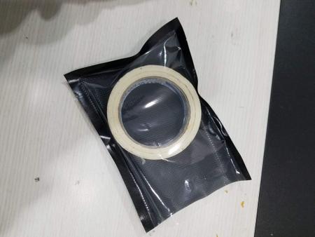 Imagem de Embalagem APEX (Nylon-Poli) C/ Ranhuras formato de Diamante - um lado black shield Tipo Rolo” 28cmx15metros - 1 unidade
