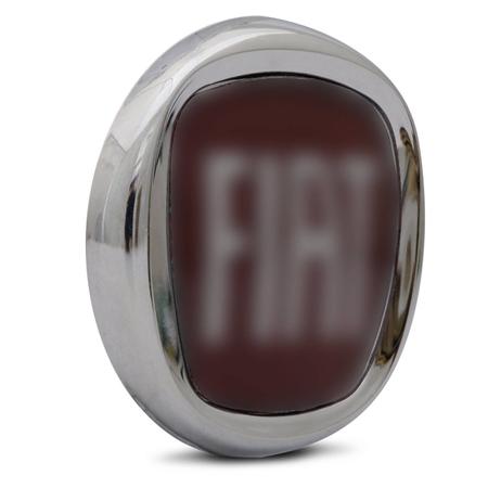 Imagem de Emblema Porta Malas Grade Dianteira Fiat e Capô Uno Fiorino 01 a 04 Palio Young Vermelho Fixação por