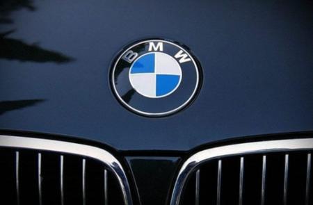 Emblema símbolo BMW 8,2cm capô ou porta malas cor original azul e