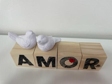 Imagem de Enfeite de mesa cubos palavra amor