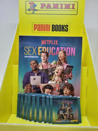 Imagem de Envelope Sex Education Netflix Panini, 60 Envelopes = 300 Cromos + Album Capa Cartão