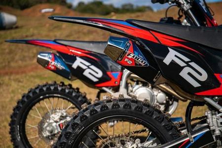 Escapamento Foco F2 Crf 250f Modelo Novo Moto Trilha em Promoção na  Americanas