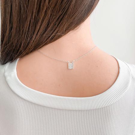 Escapulário Nossa Senhora Aparecida Prata 925 - Ravenalla Imagem de Escapulário Nossa Senhora Aparecida Prata 925