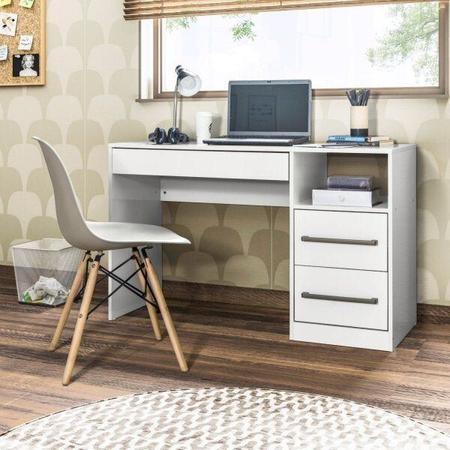 Zehr 2024 writing desk