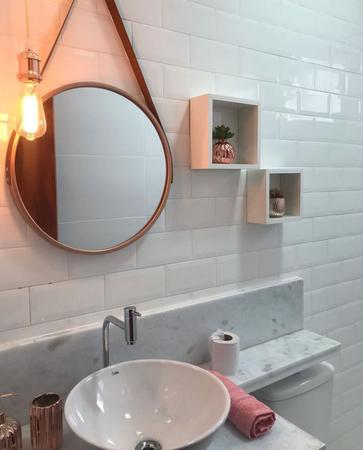 Imagem de Espelho De Parede Redondo Decorativo Adnet Quarto Sala Banheiro 45cm Com Alça Em Couro