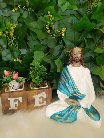 Imagem de Estatua Jesus Meditando Orando Turqueza Decoração