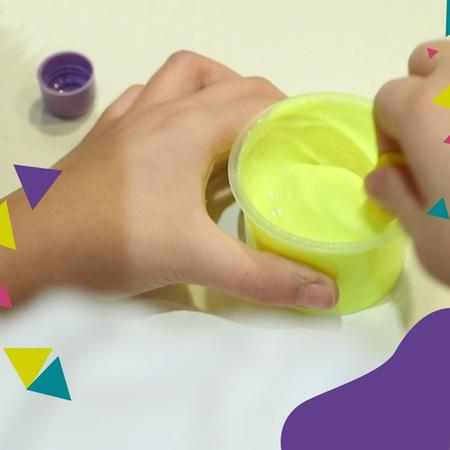 Como fazer Slime receita pronta com estrelinhas e brilha no escuros  diversão para crianças - BANG TOYS - Slime / Amoeba - Magazine Luiza