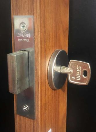 Imagem de Fechadura Auxiliar de Segurança porta de madeira Chave Tetra 1004 Roseta Redonda Com 4 Chaves Stam