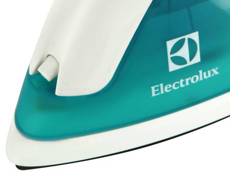 Imagem de Ferro de Passar a Vapor e a Seco Electrolux