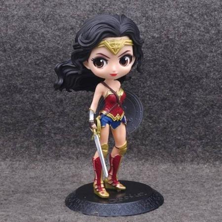 Imagem de Figura Mulher Maravilha DC Comics 15 cm