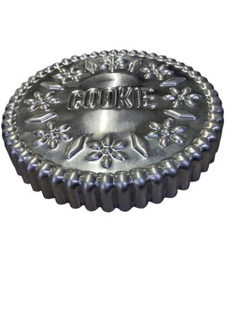 FORMA PARA BOLO DECORADA COOKIE ALUMINIO 22x3CM - CAPARROZ Imagem de FORMA PARA BOLO DECORADA COOKIE ALUMINIO 22x3CM