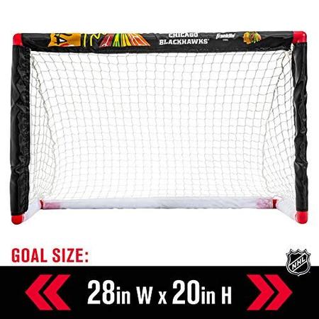 Imagem de Franklin Sports Chicago Blackhawks Mini Hockey Set - Gol de Hóquei no Joelho, Bola e 2 Conjuntos de Combos de Tacos de Hóquei - Mini Rede de Gol - Conjunto Oficial de Hóquei da NHL