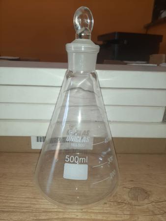 Imagem de Frasco Erlenmeyer de vidro c/rolha de vidro, graduado cap.500ml Uniglas