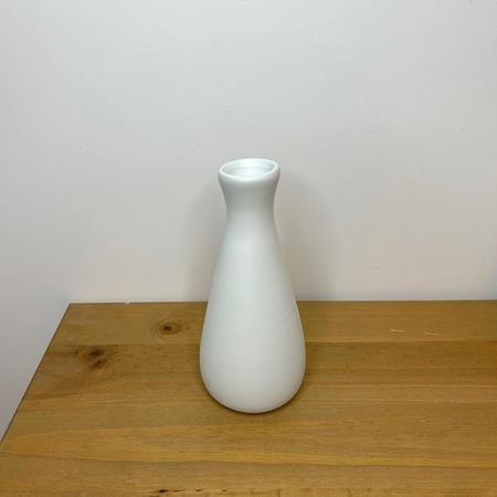 Imagem de Garrafa cerâmica m branca fosca 18ax9l/cm