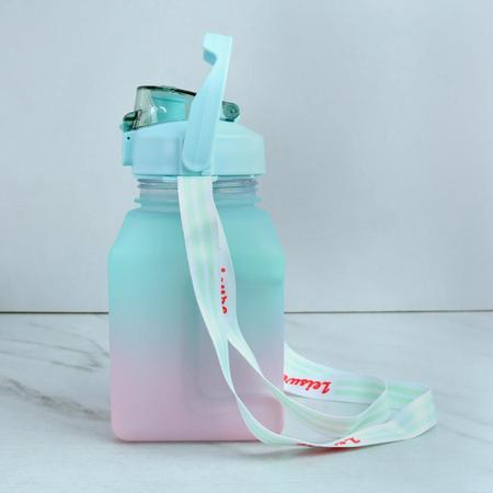 Imagem de Garrafa de plástico quadrada com canudo e alça tie dye 1,5 litros