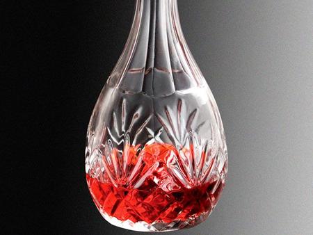 Imagem de Garrafa Ornamental de Vinho em Vidro